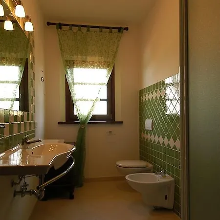 ファームステイ Il Poggiolo Istia dʼOmbrone